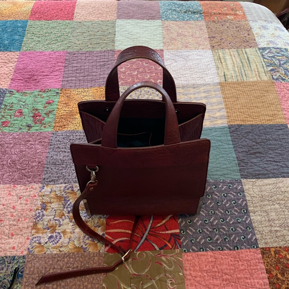 Forever 21 super soft and sturdy burgundy bag